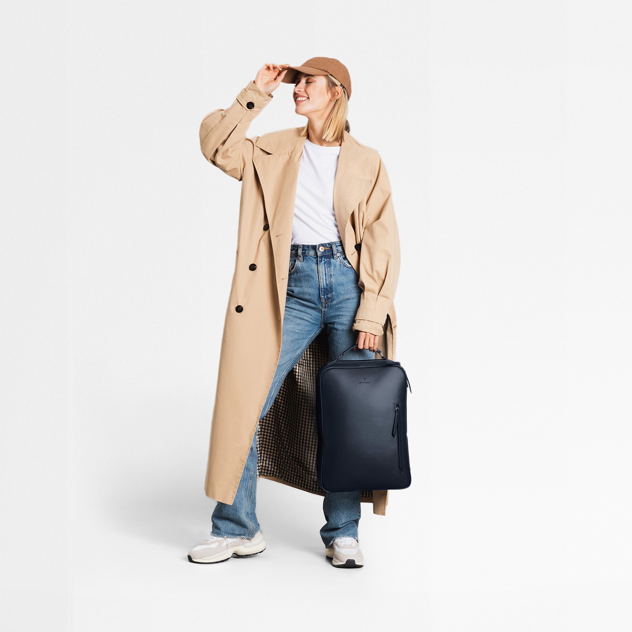 Minimalist Backpack Cactus Leather Navy Blue - Lilienthal Berlin