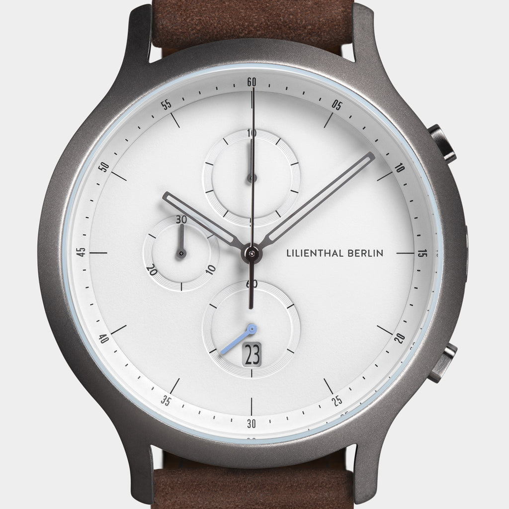 Chronograph – Dark Silver White
