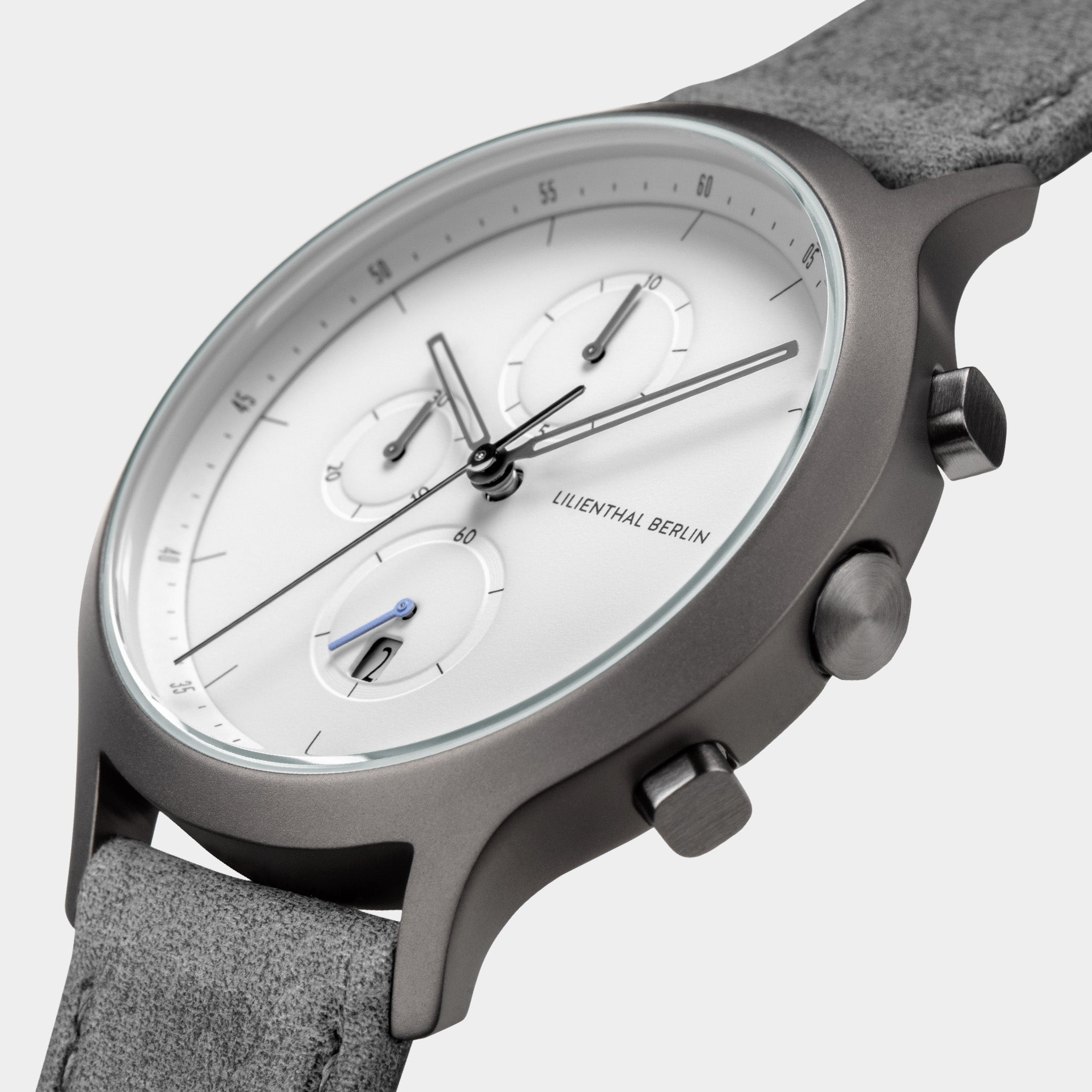 Chronograph – Dark Silver White