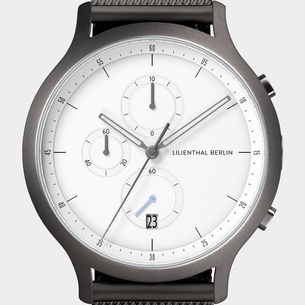 Chronograph – Dark Silver White