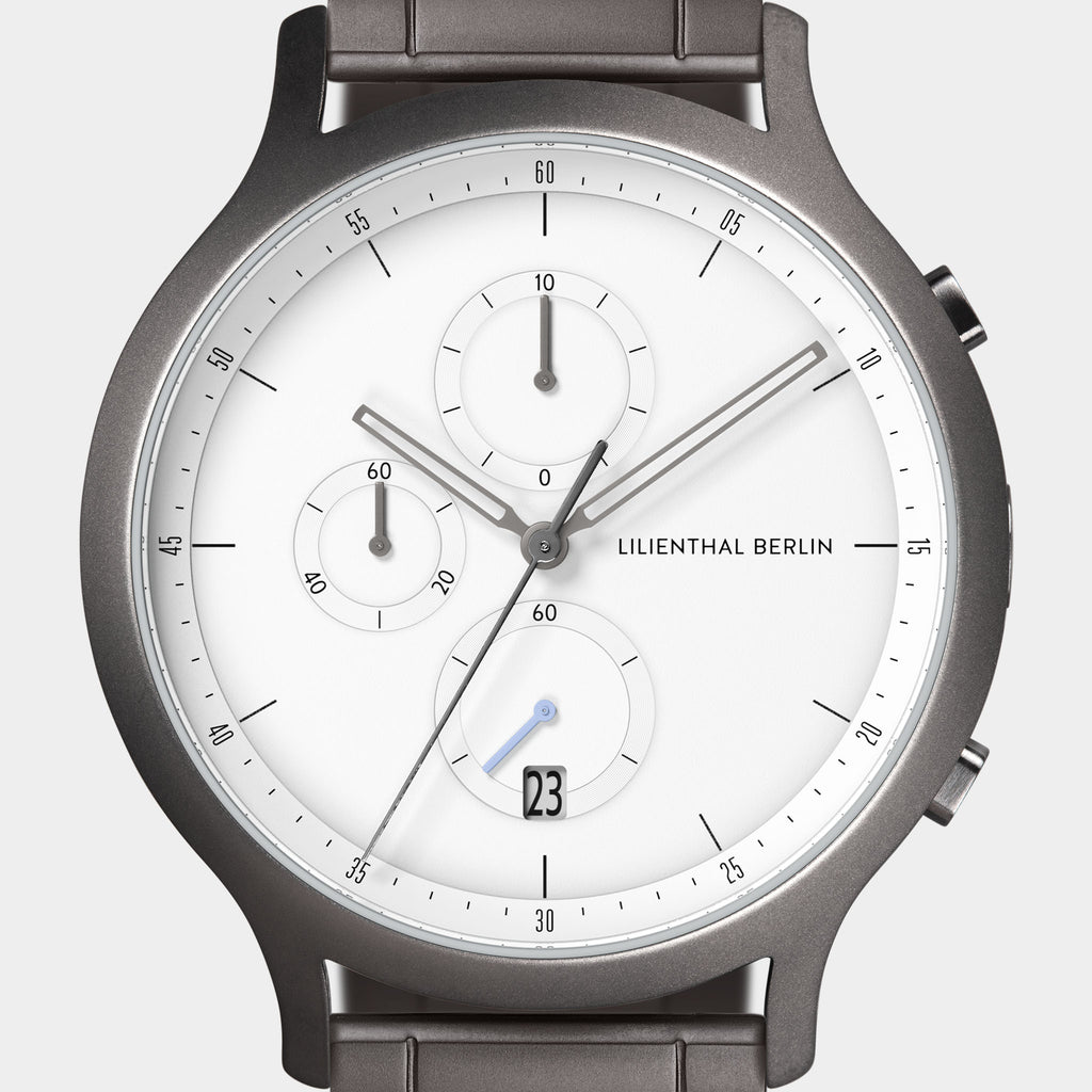 Chronograph – Dark Silver White