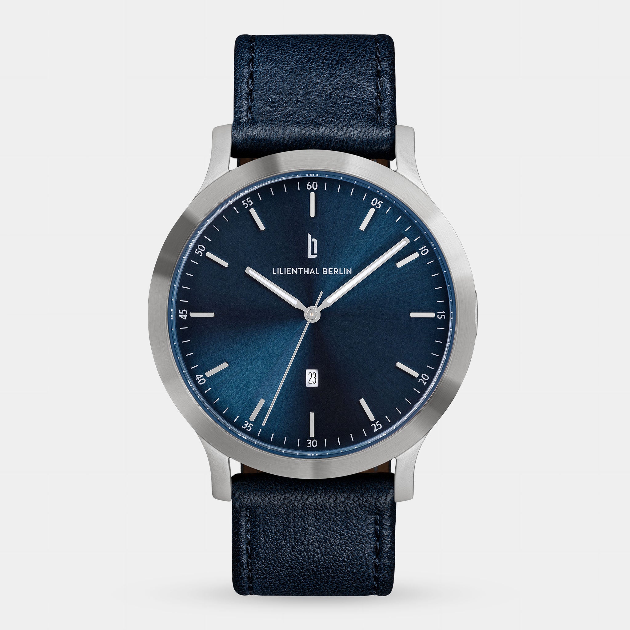 Huxley – Silver Blue