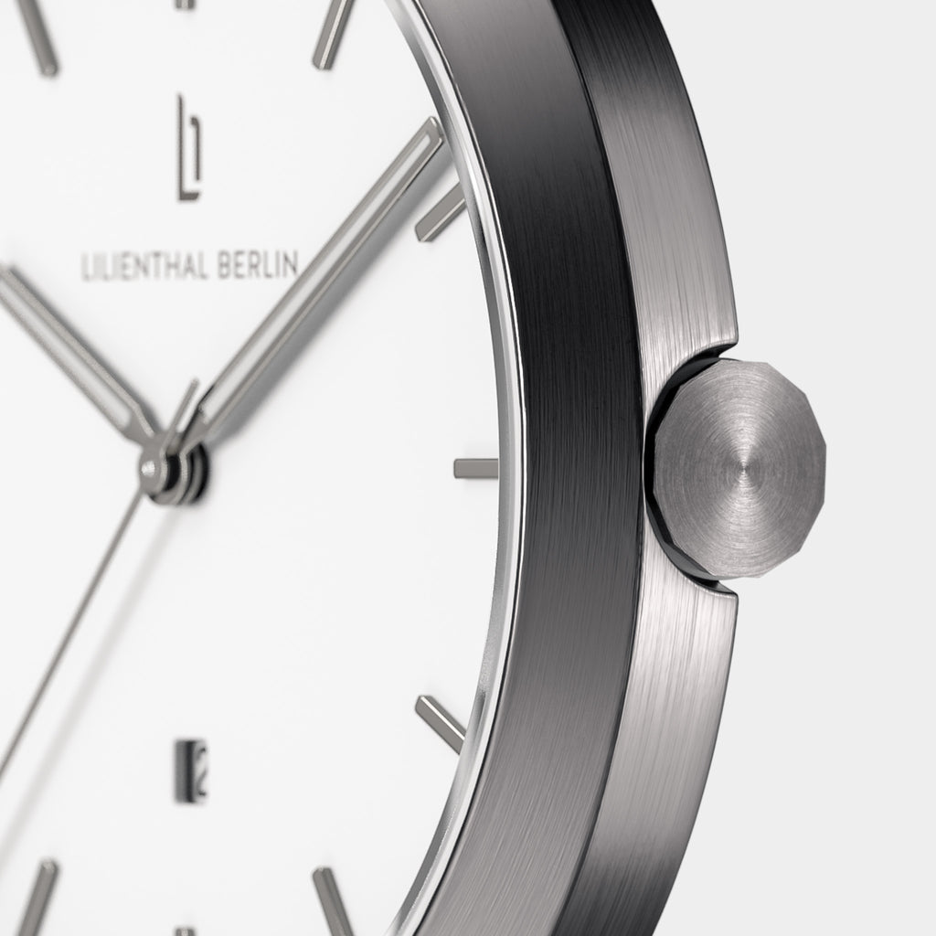 Huxley – Dark Silver White