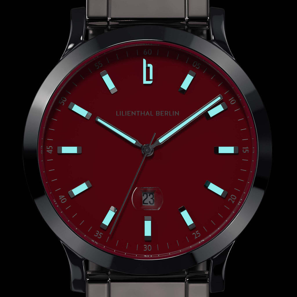 Huxley II – Crimson Red