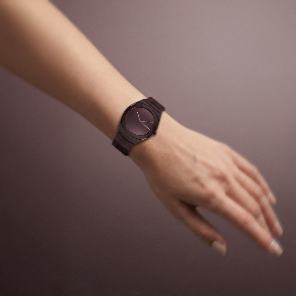 Nuvora – Mono Burgundy