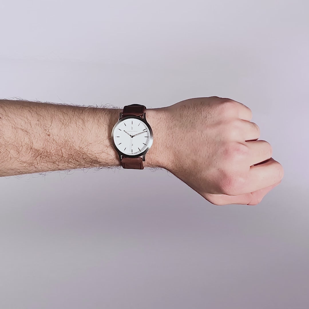 Huxley – Silver White